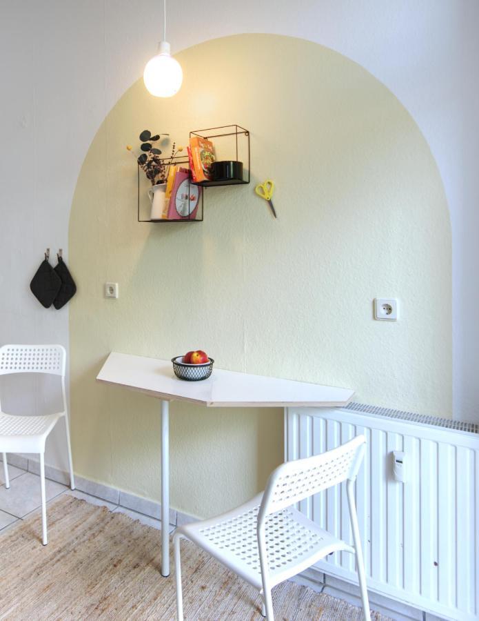 Vonbehling Boutique Apartment Mit 65Zoll Tv Und Designerstuecken Halle  Dış mekan fotoğraf