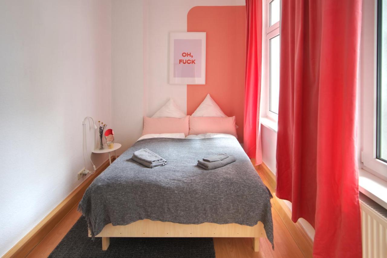 Vonbehling Boutique Apartment Mit 65Zoll Tv Und Designerstuecken Halle  Dış mekan fotoğraf